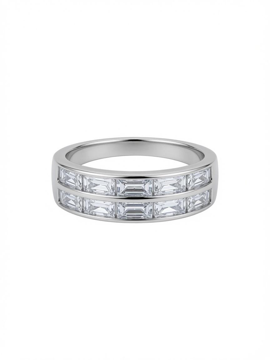 Anillo Baguette Elegance de acero 316L con dos hileras de circonitas baguette · D'Capricho