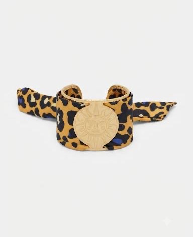 Pulsera Sol de acero 316L con estampado y medallón dorado